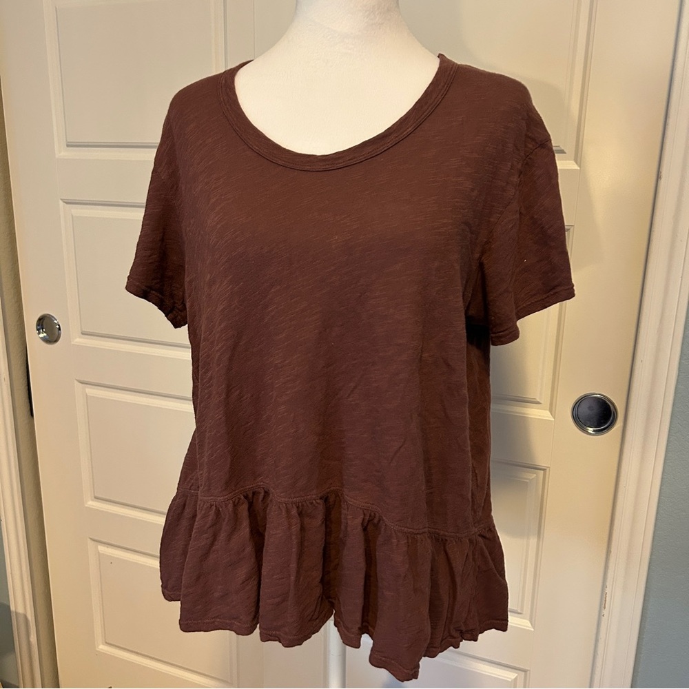 ANTHROPOLOGIE LEFT OF CENTER Purple Peplum Short Sleeve Ruffle Tee Size Large